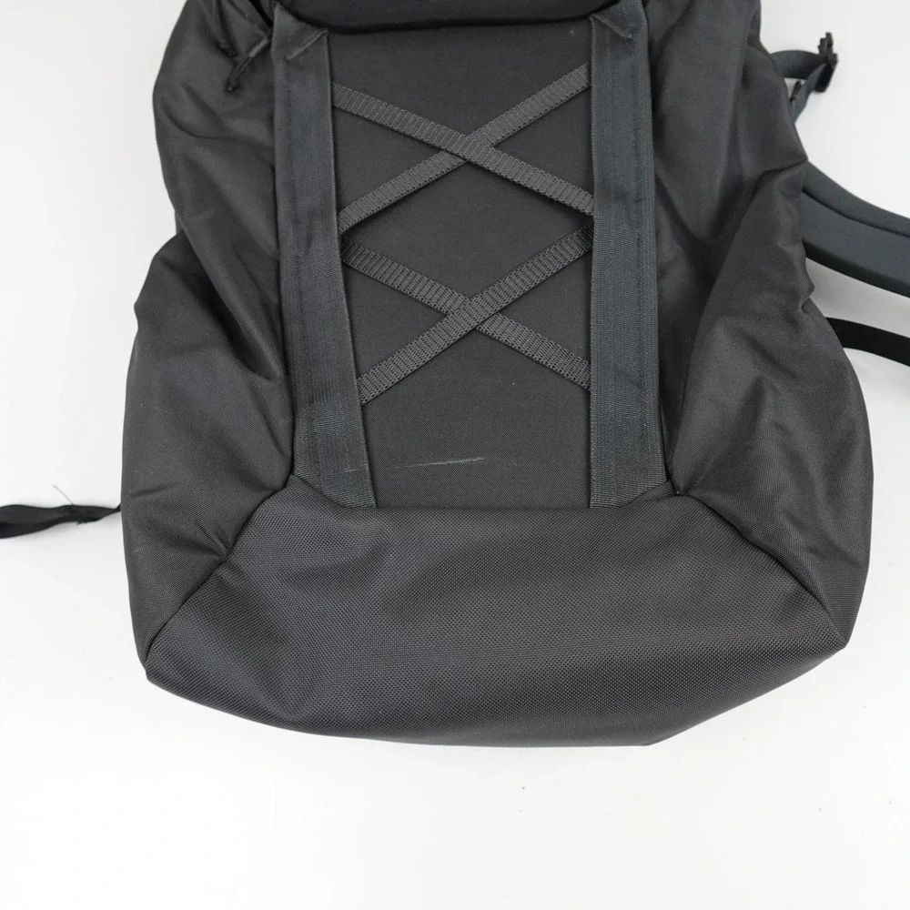 North Face Instigator 28 Black Backpack Laptop Daypack Mens Nylon Travel Bag